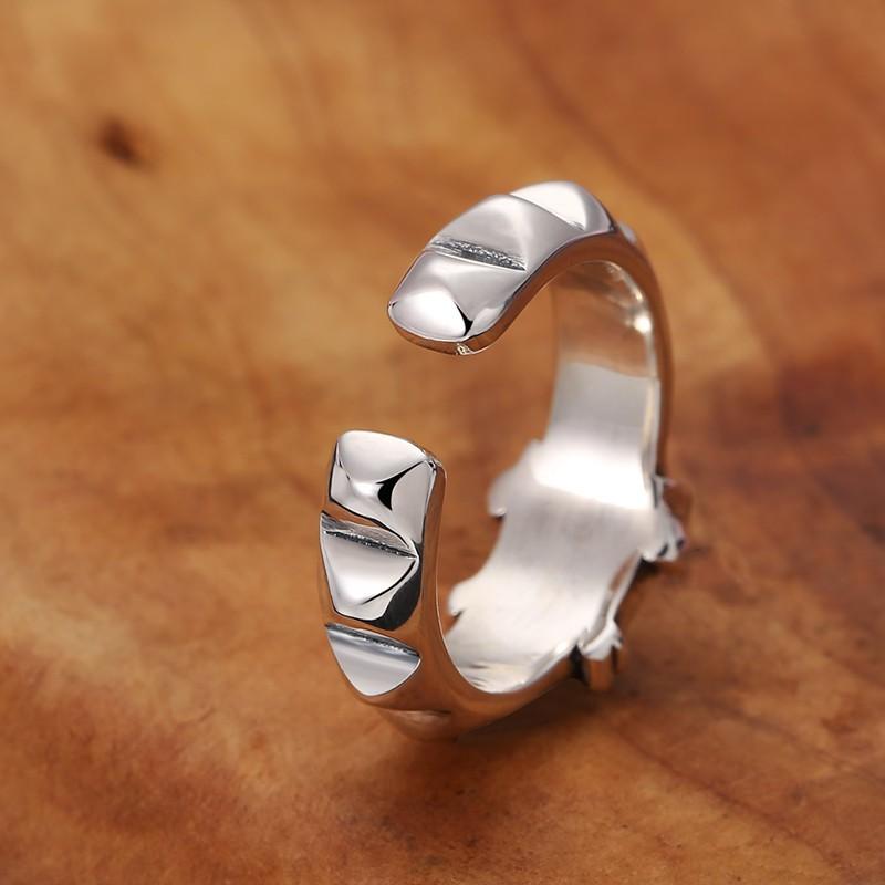 Adjustable Open Ring Men Women Vintage Belt Buckle Design Minimalist Fashion Statement