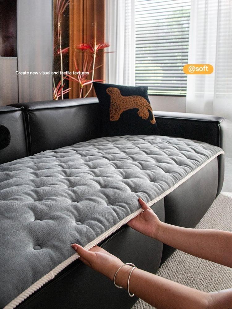 Winter White Flannel Sofa Cushion Non-Slip Thickened Short Plush Sofa Cover Cloth Warm Dust Soft Velvet Window Sill Pad Warm Backrest Armrest Towels