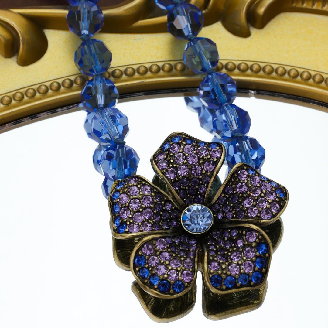 Ослепительная цепочка из стеклянных бусин, подвеска в виде цветка, ретро-атмосферное ожерелье, средневековый Циндао Блестящий