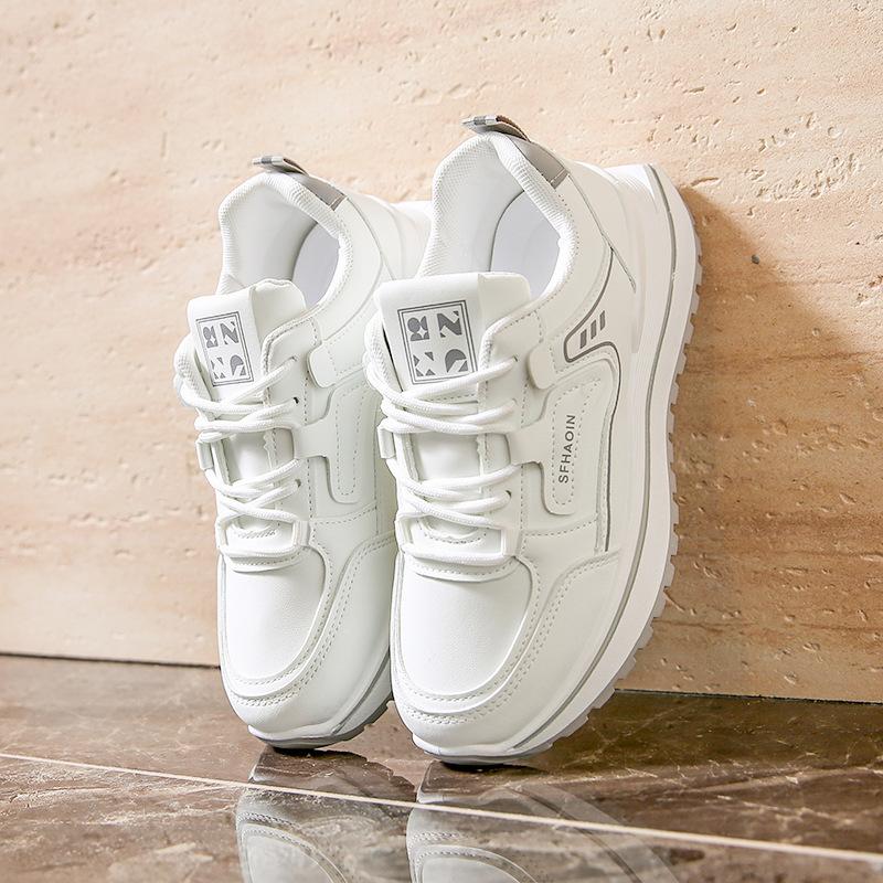 Thick-soled Sneaker Shoes for Women's Autumn 2025 New Style Korean Version Breathable and Anti-slip Fashionable Casual Shoes