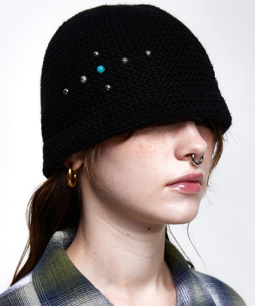 Aleseueseussi Rivet Knit Beanie - Black