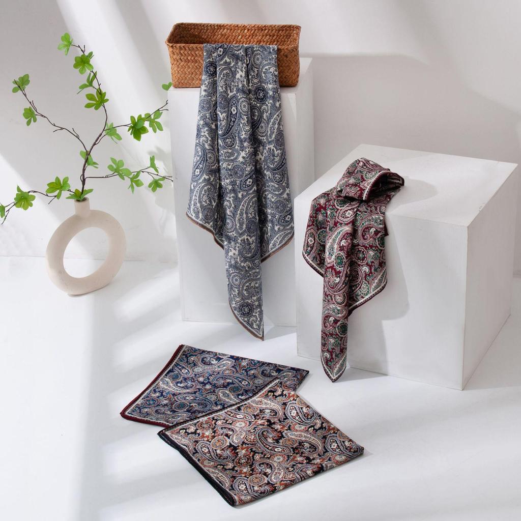 Elegant Dual-Sided Wool Scarf: Versatile Fashion Shawl for Ladies