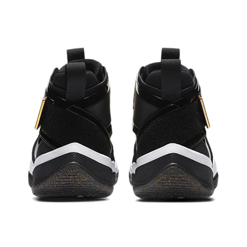 Jordan AJNT23 Schwarz Metallic Gold Jordan CI5441-008