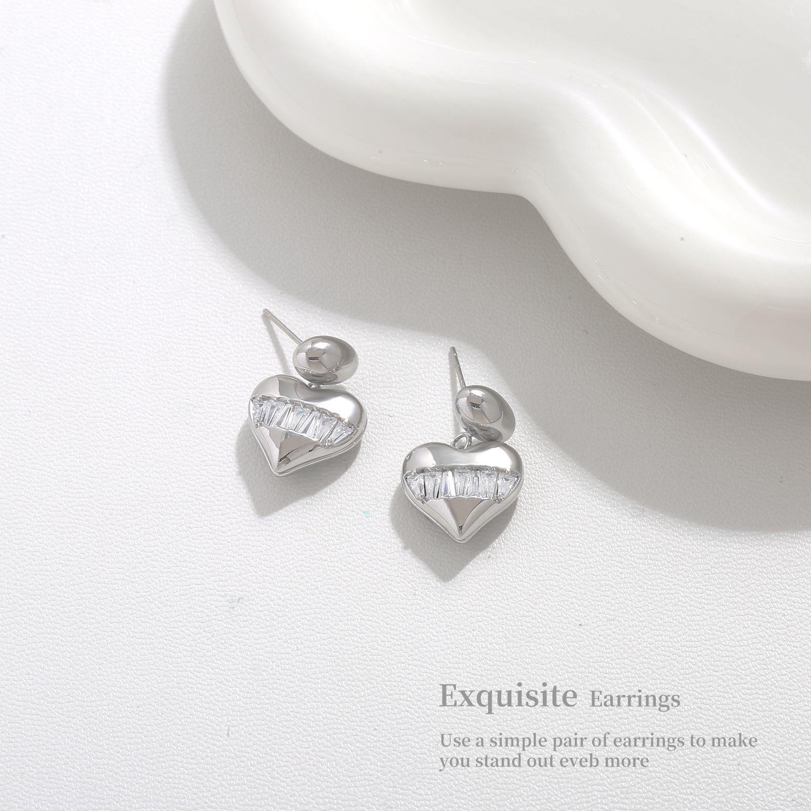 

Элегантные серьги из серебра 925 пробы с цирконием и холодным металлом: Модный летний аксессуар класса люкс