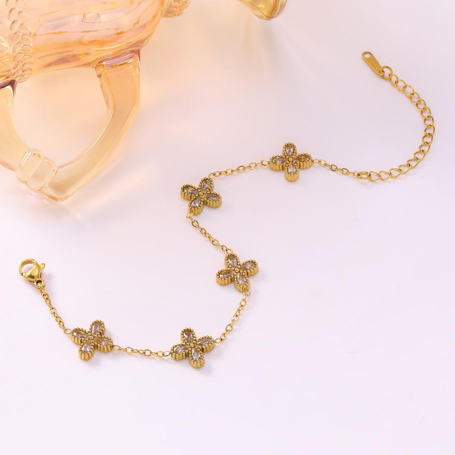 Elegant Zircon Four-Leaf Clover Bracelet for Women, 18K Gold-Plated Stainless Steel