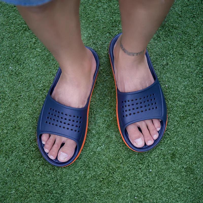 Men's Footwear Man Hollow Flat Bath Soft Slippers Summer Indoor & Outdoor Slippers Sapato Masculino Male Flip-Flop