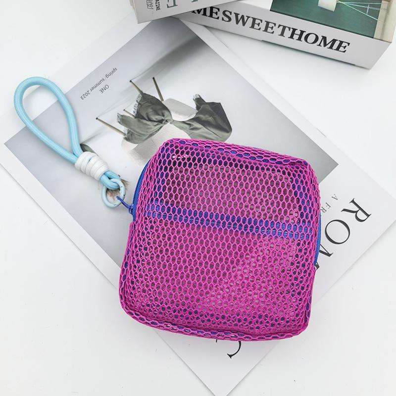 Dopamine Grid Tofu Lipstick Pouch: Large Capacity Travel Makeup Bag