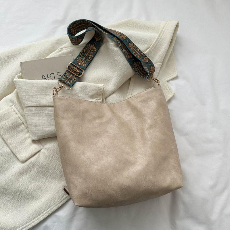 

Vintage PU Leather Solid Color Women Fashi Shoulder Sling Bag High-Capacity Simple Adjustable Wide Strap Bucket Crossbody Bags