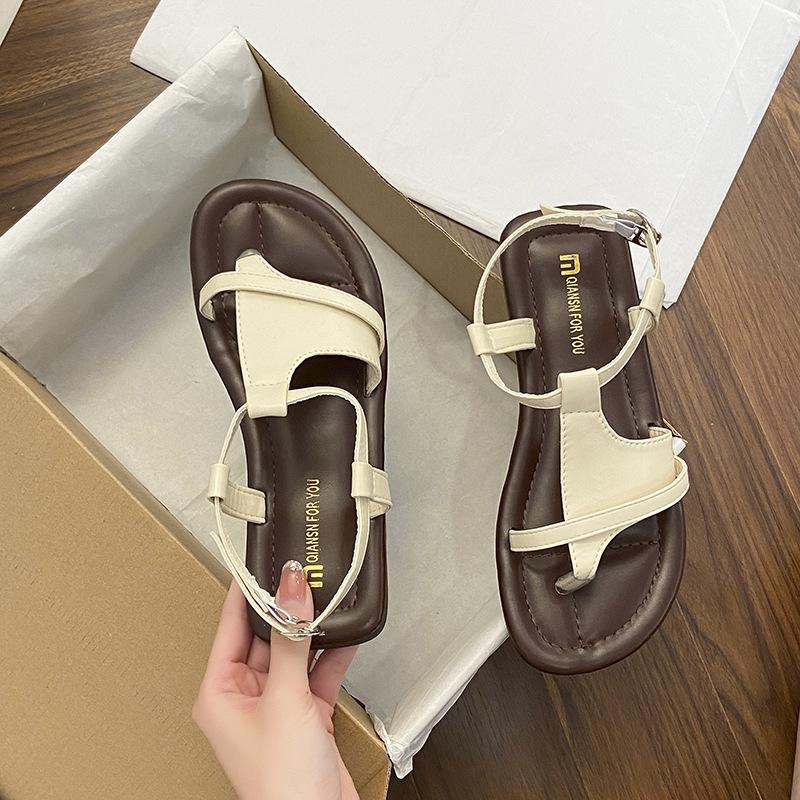 

Pearl buckle herringbone sandals women s 2025 summer new simple toe buckle with flat sandals 40