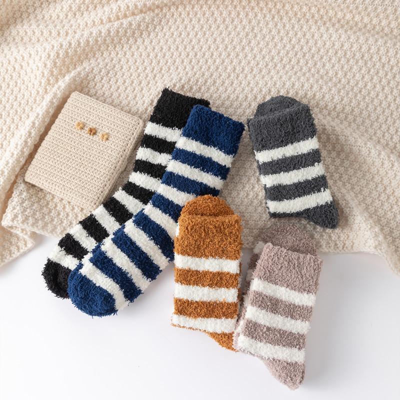 1/5 Pairs Men Women Winter Coral Fleece Mid Tube Socks Fashionable Stripes Thick Plush Warm Comfortable Home Casual Floor Socks