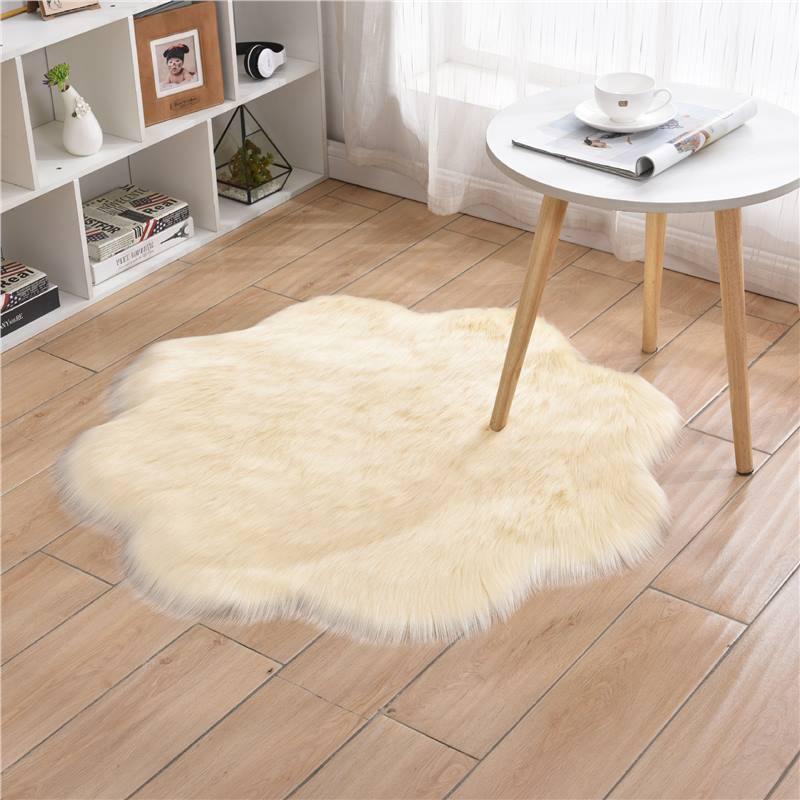 

Plush Imitation Wool Long Pile Floor Mat for Living Room, Sofa, Bedroom, Bay Window, or Makeup Stool. 30x30 cm
