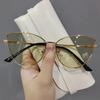 Ochelari de Soare Noi Metalici Retro cu Ramă Mică Stil Cat-eye Femei Modă Europeană și Americană Street Photo Decorativi Uv400