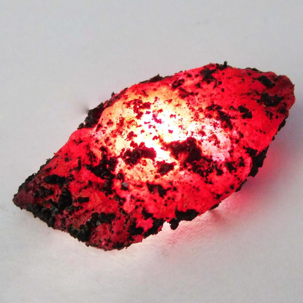 95 Ct Earth Mined Natural Red Ruby Huge Rough   Uncut Loose Gemstone