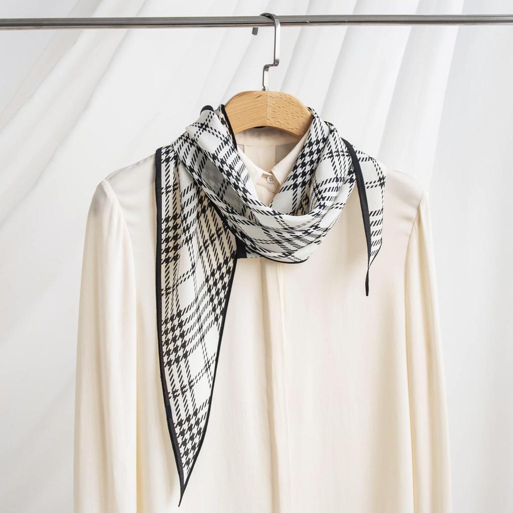 Elegant Versatile 100% Mulberry Silk Scarf: Autumn Women's Crepe de Chine Sunscreen Shawl