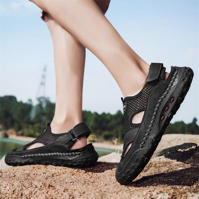 Fashion New Men Water Trekking Loafers Summer Male Comfortable Flats Classic Roman Sandals Outdoor Sneaker Beach Business Casual Shoes
