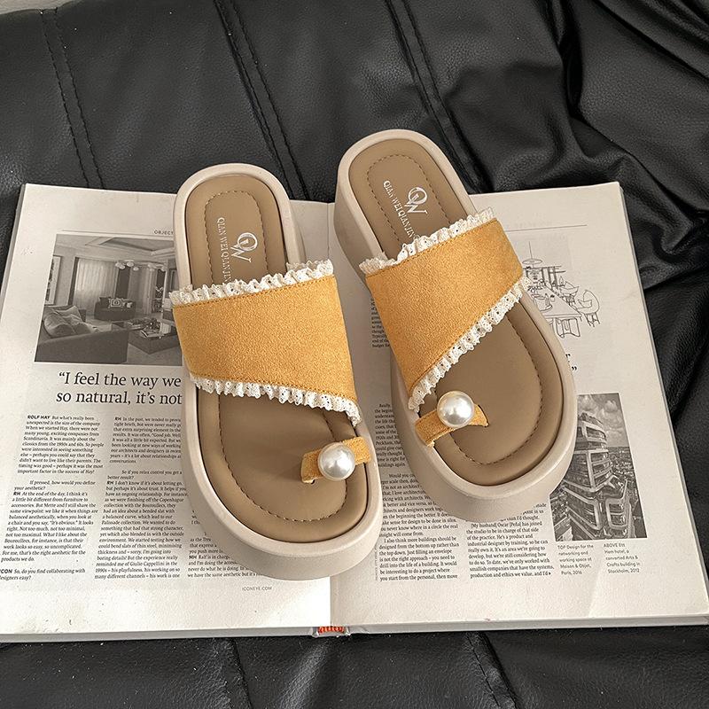 Set of toe sandals women's spring and summer 2025 new fashion work with skirt cool slippers thick-soled beach travel tide