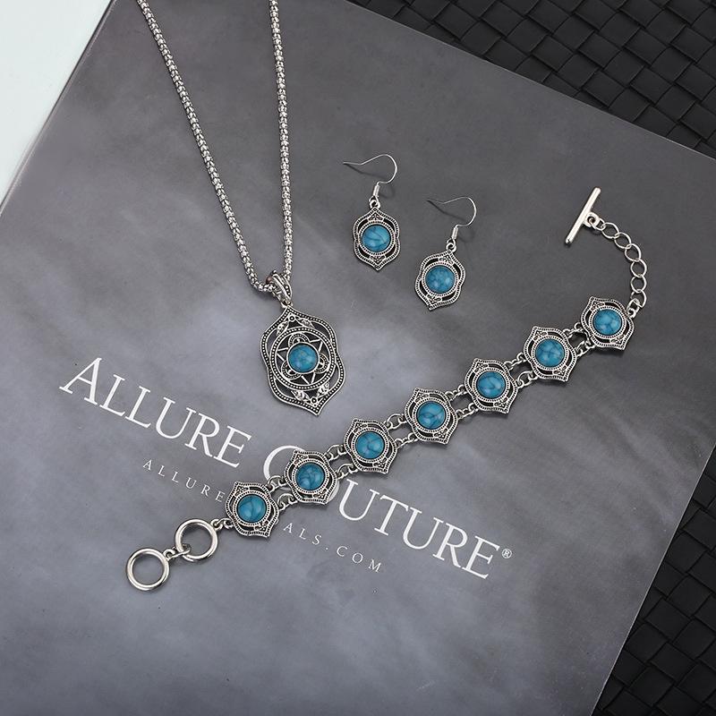 Women's Three-Piece Jewelry Set: Electroplated Alloy Necklace & Earrings