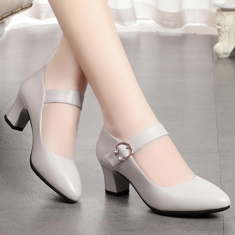 Spring soft-soled thick heel one-button high-heeled single shoes women's medium heel pointed tip shallow buckle small leather shoes tide