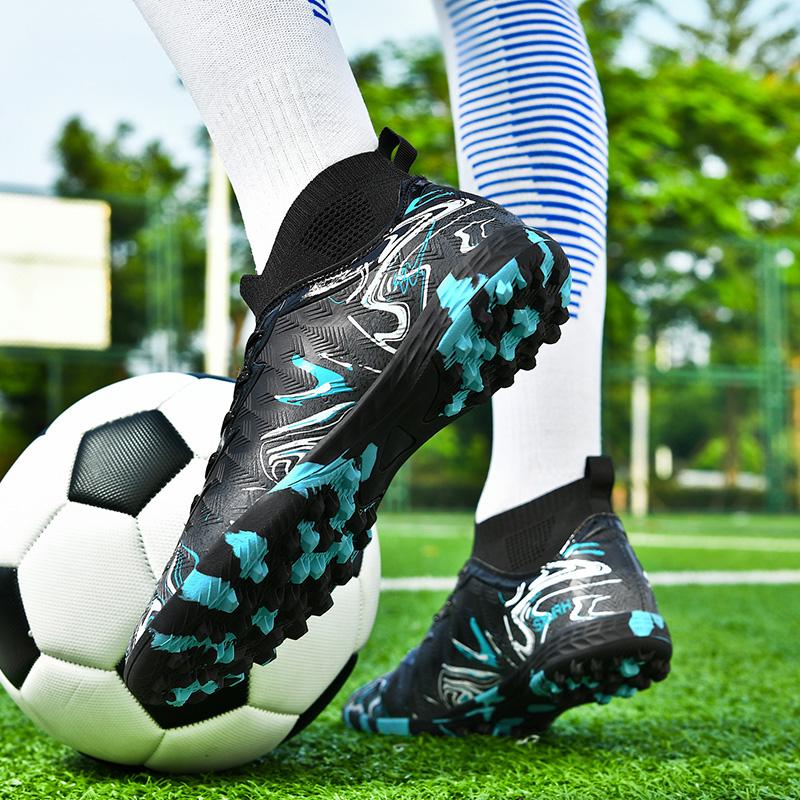 35-45 Unisex Football Boots Rubber Soft Sole Short Nail Artificial Turf Youth Children Football Shoes Boys Soccer Shoes