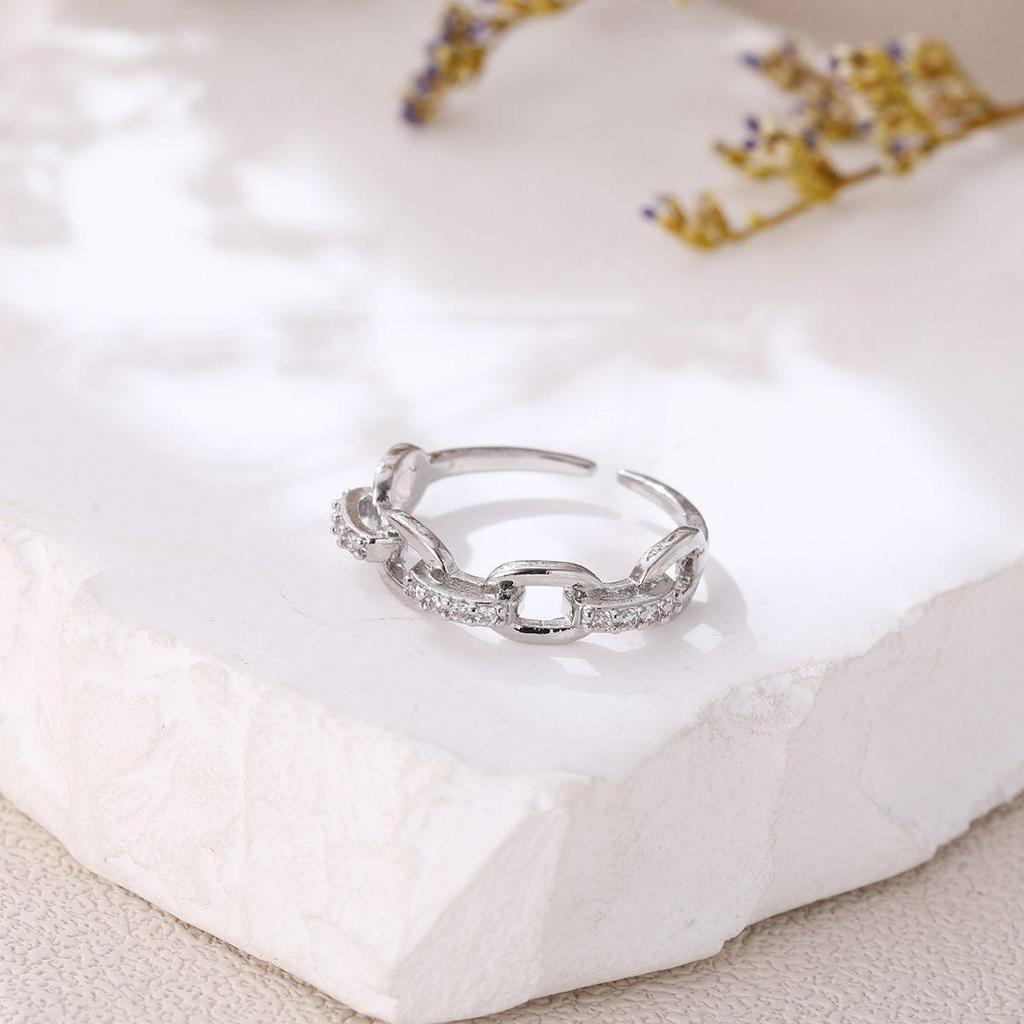 Trendy European & American Micro-Paved Hip-Hop Cuban Chain Ring for Women