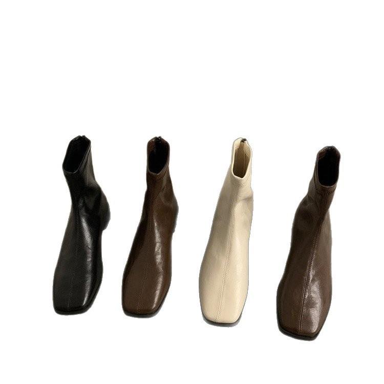 Bottes Courtes Épaisses Rétro Coréennes à Bout Carré en Daim Polyvalentes Raccourcissantes pour Femmes Automne Hiver