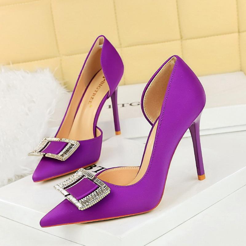 European And American Fashion Banquet High Heels Slim Heels Super High Heels Satin Side Empty Metal Pointed Toe Single Shoes