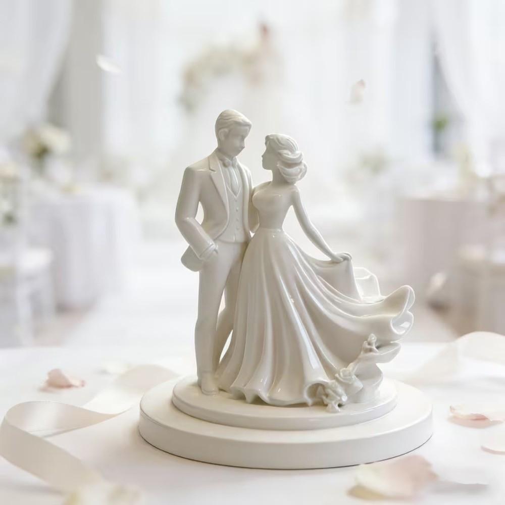 Statues de Gâteau Artisanat Sculpture Marié et Mariée Design Noir et Blanc Couple de Jeunes Mariés Statues Marié et Mariée
