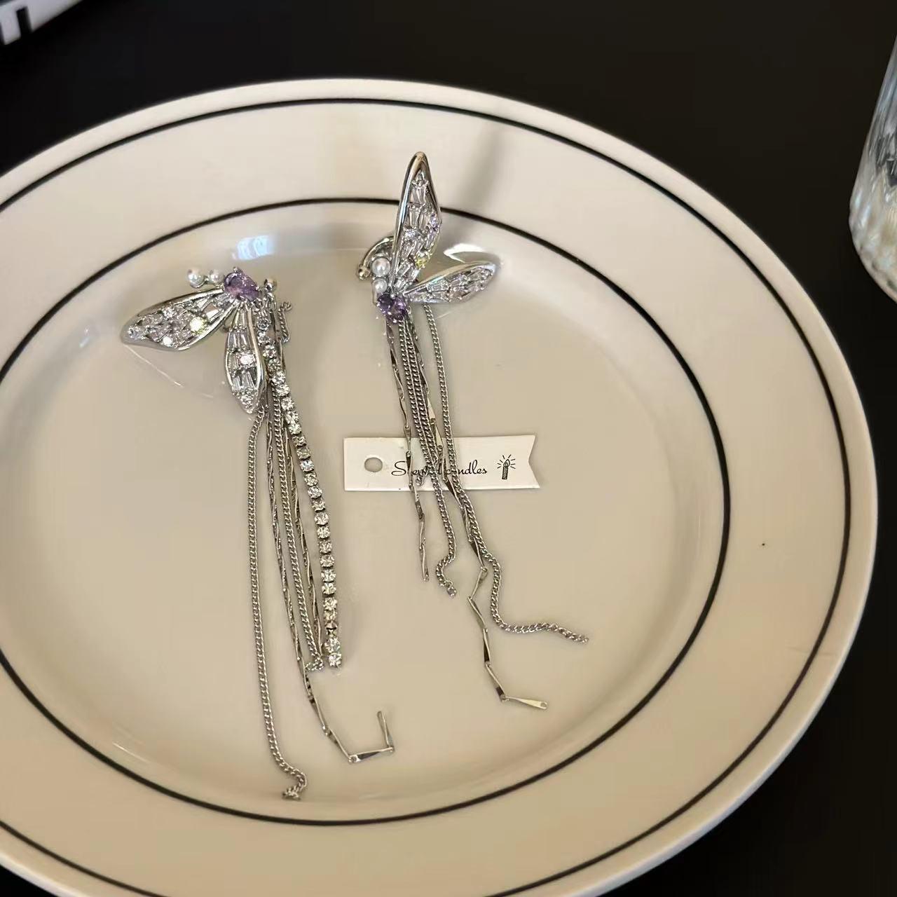 

Морской стиль Кафф на ухо эльфа с разноцветными циркониевыми кисточками-бабочками - Элегантные, роскошные клипсы для ушей без прокола