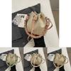 Urban Minimalist Woven Water Bucket Bag For Daily Casual Women