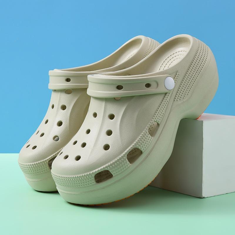 

Нескользящие дырчатые туфли женские летние для улицы дышащие с закрытым носком EVA на высокой подошве износостойкие не пахнущие ноги пляжные шлепанцы на толстой подошве 39-40 хаки