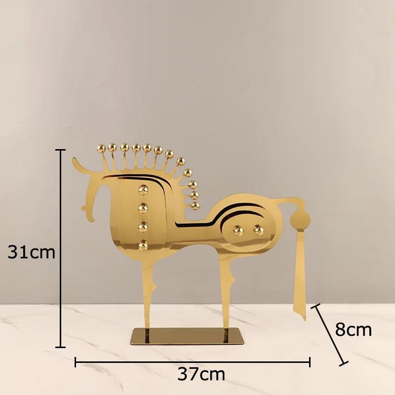 Abstract Golden Horse Metal Animal Sculpture Desk Decoration Ornaments Modern Crafts Creative Animal Statue Room Aesthetic Decor