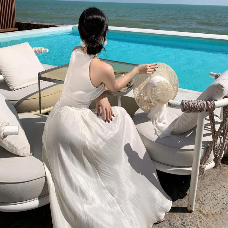 Seaside vacation wind waist slim beach dress French beautiful unique ruffle edge neck dress summer