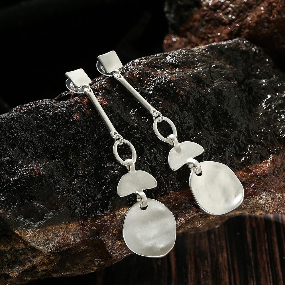European and American atmosphere exaggerated earrings fashion personality geometric long earrings fashion ear pins
