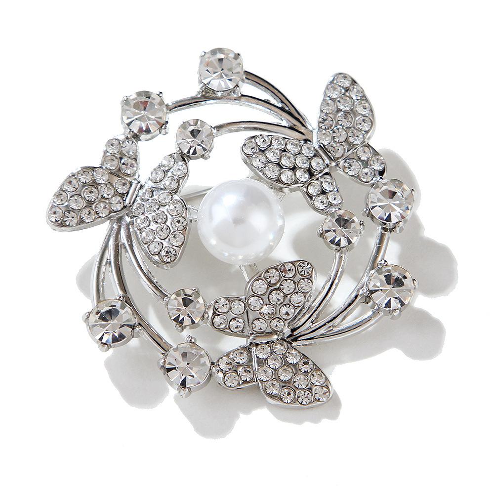Fashion Environmental Strife Three Butterfly Wreath Pearl Brooch Female Clothing Accessories Fade-proof Long-Lasting Color Exquisite Brooch BFF Gift
