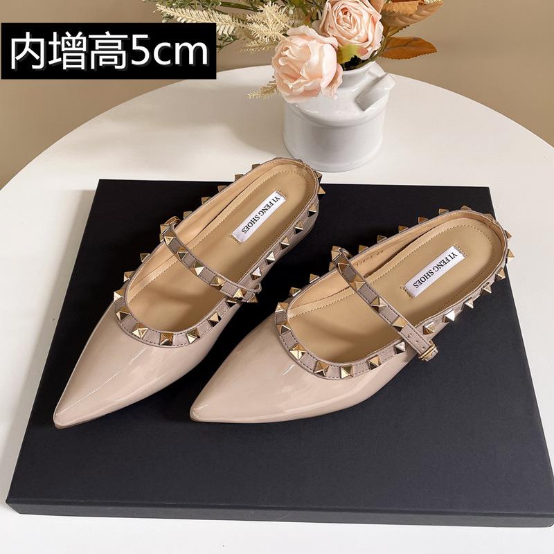 

Мэри Джейн сандалии на платформе с небольшим внутренним увеличением высоты, французский острый носок, мелкий вырез, заклепки, одно слово, полуботинки на плоской подошве 40 абрикосовый