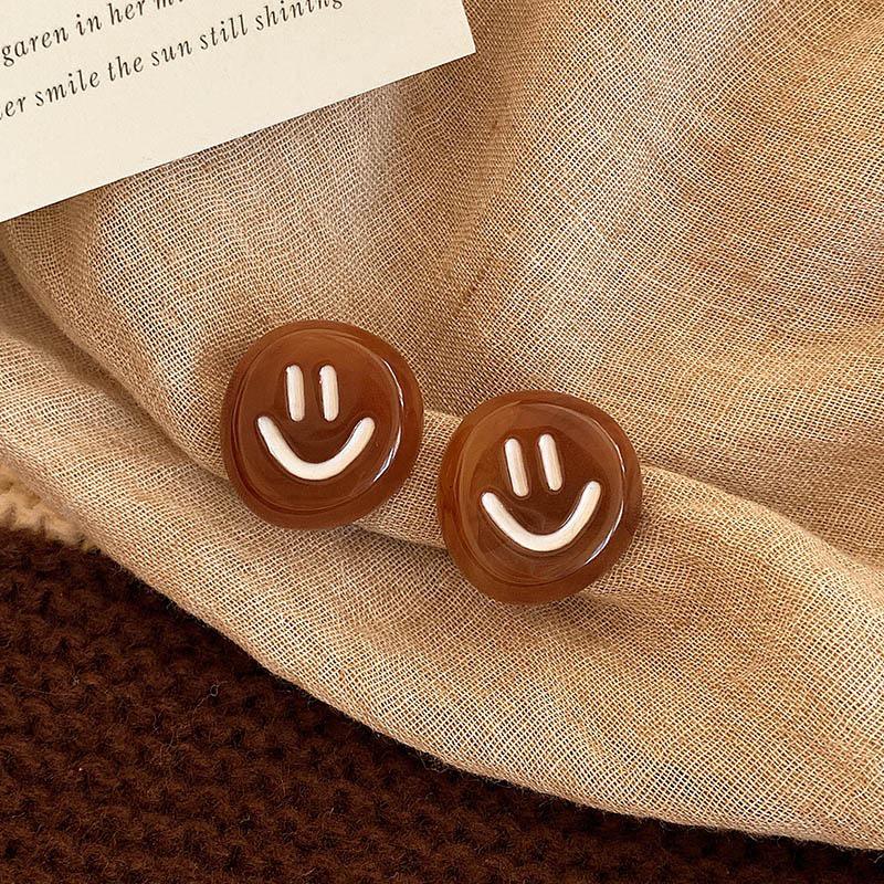 2025 Autumn/Winter Women's High-End Simple Earrings: Versatile Design with Maillard Color System