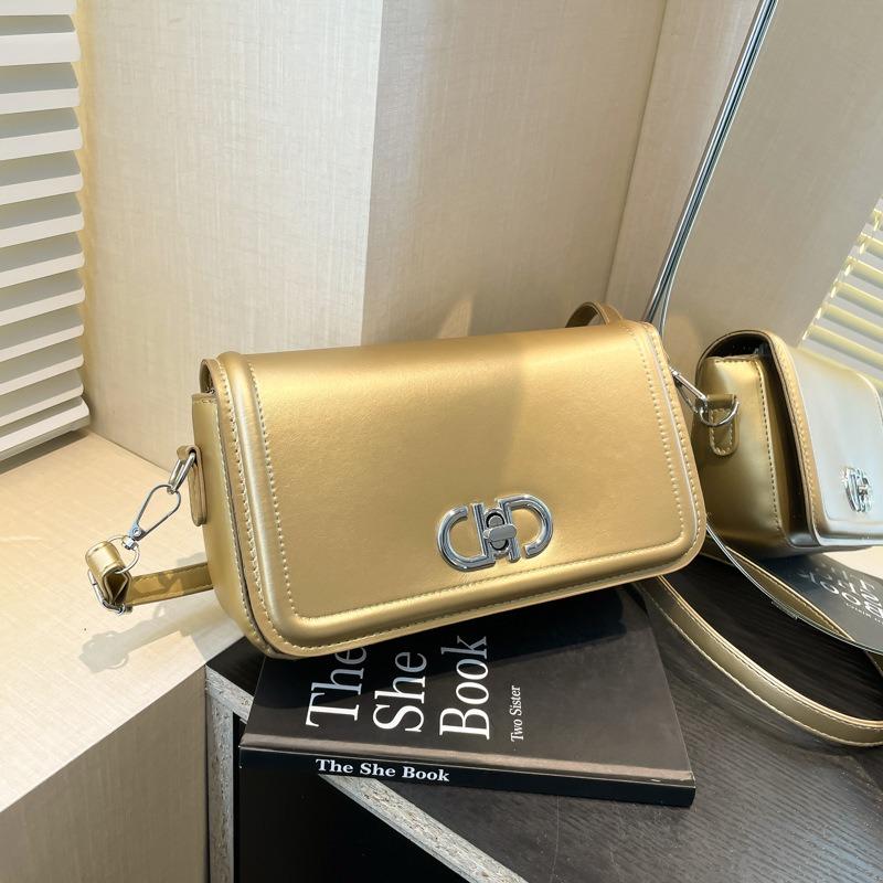 Women's bag messenger bag premium new retro shoulder messenger bag commuter fashion versatile armpit bag