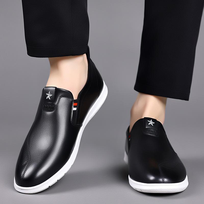 Men's Shoes Spring New Breathable White One-pedal Doudou Shoes Men's Casual Leather Shoes Leather Soft-soled Non-slip Shoes