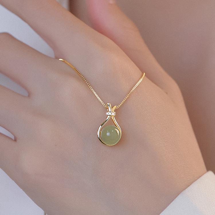 18K Gold-Plated Titanium Steel Lucky Bag Pendant Necklace for Women - Non-Fading, Light Luxury Clavicle Chain, Perfect Valentine's Day Gift