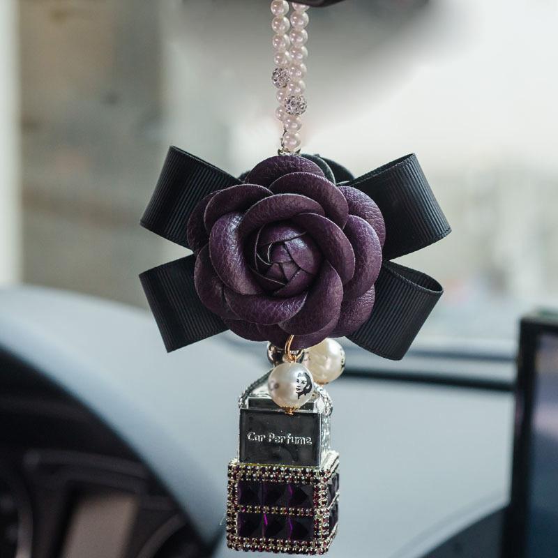 Charming Diamond Crystal Camellia Flower Car Perfume Bottle Pendant Female Bling Rhinestones Car Mirror Hanging Ornaments Girls