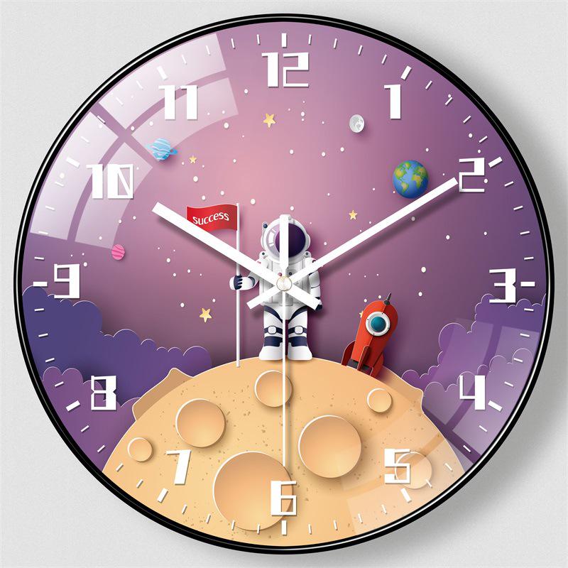 Creative Astronaut Children's Silent Wall Clock: Ideal for Bedrooms & Living Rooms