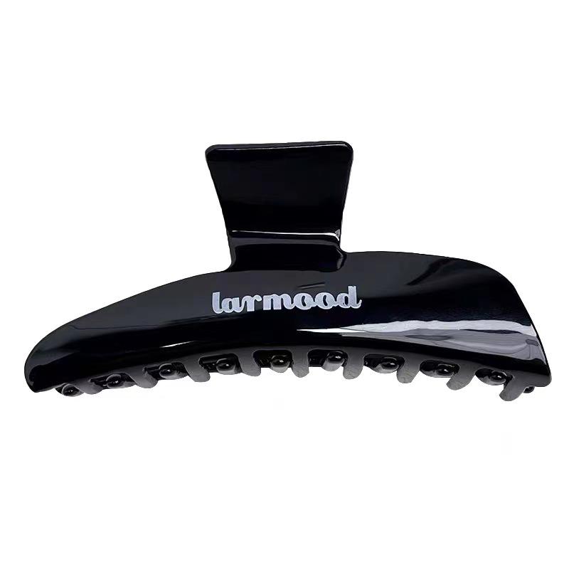 Korean Chic: High-End Black Gradient Shark Hair Clip 2023