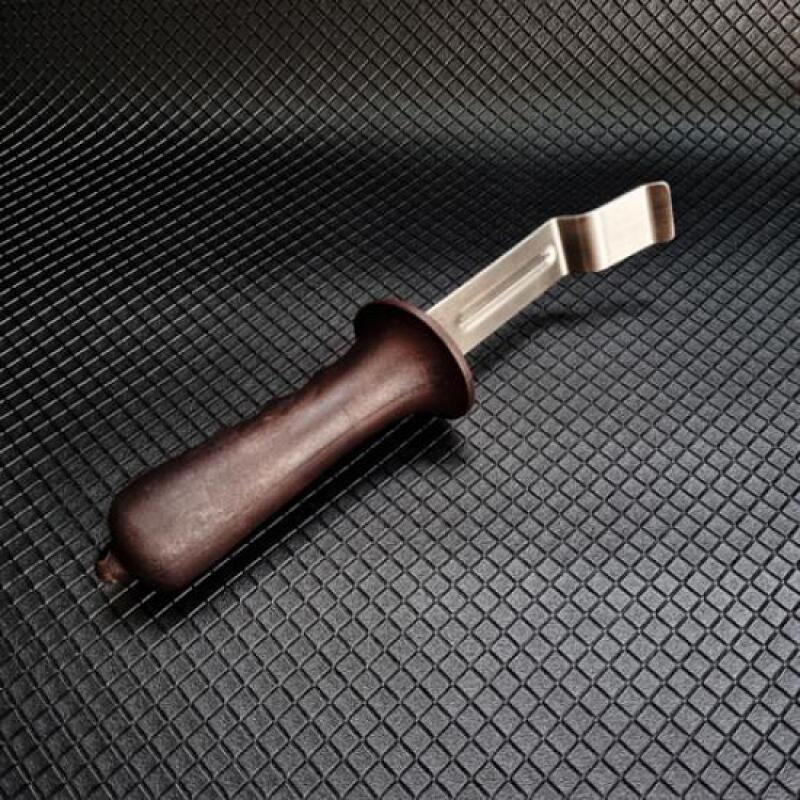 1 pair of basic handle pottery tongs