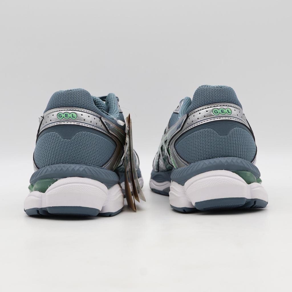 1203a733-100 Asics Gel-Cumulus 16 Weiß Eisenfest (Herren)