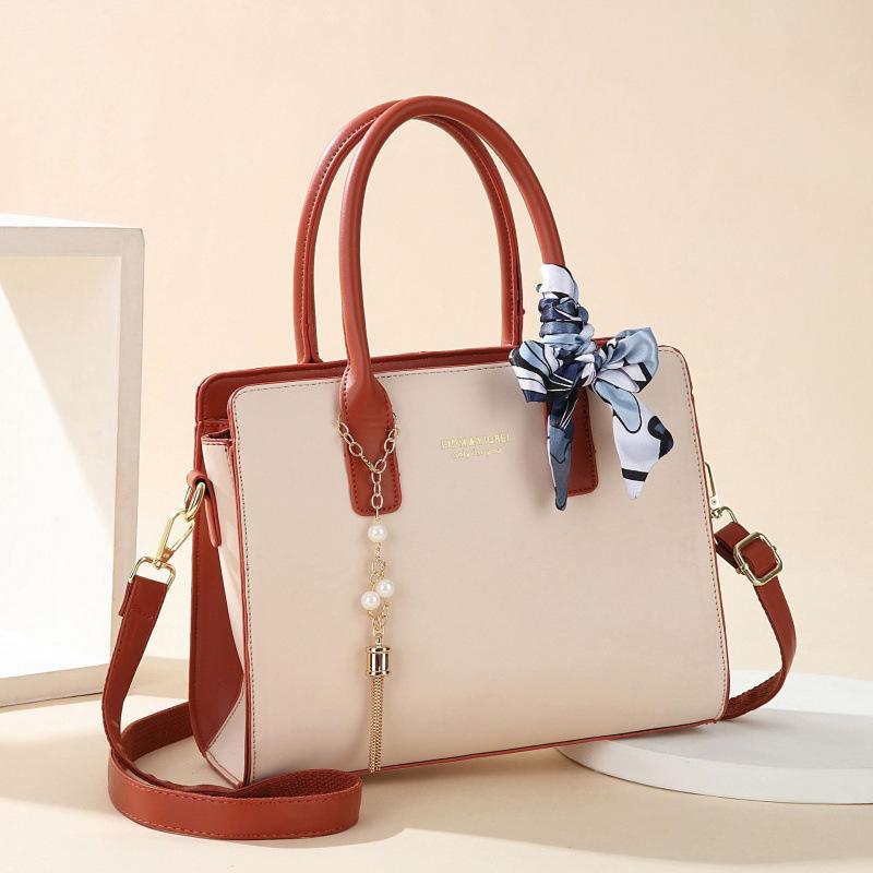 Versatile Korean version trendy women s messenger bag women s bag shoulder bag mother autumn and winter handbag temperament new tote bag