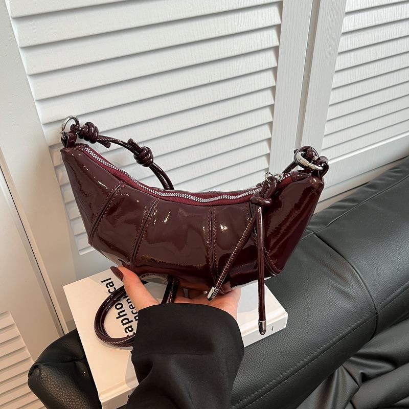 Large Capacity Bag Women's Summer New Fashion Niche Single Shoulder Crossbody Croissant Bag Commuter Dumpling Bag