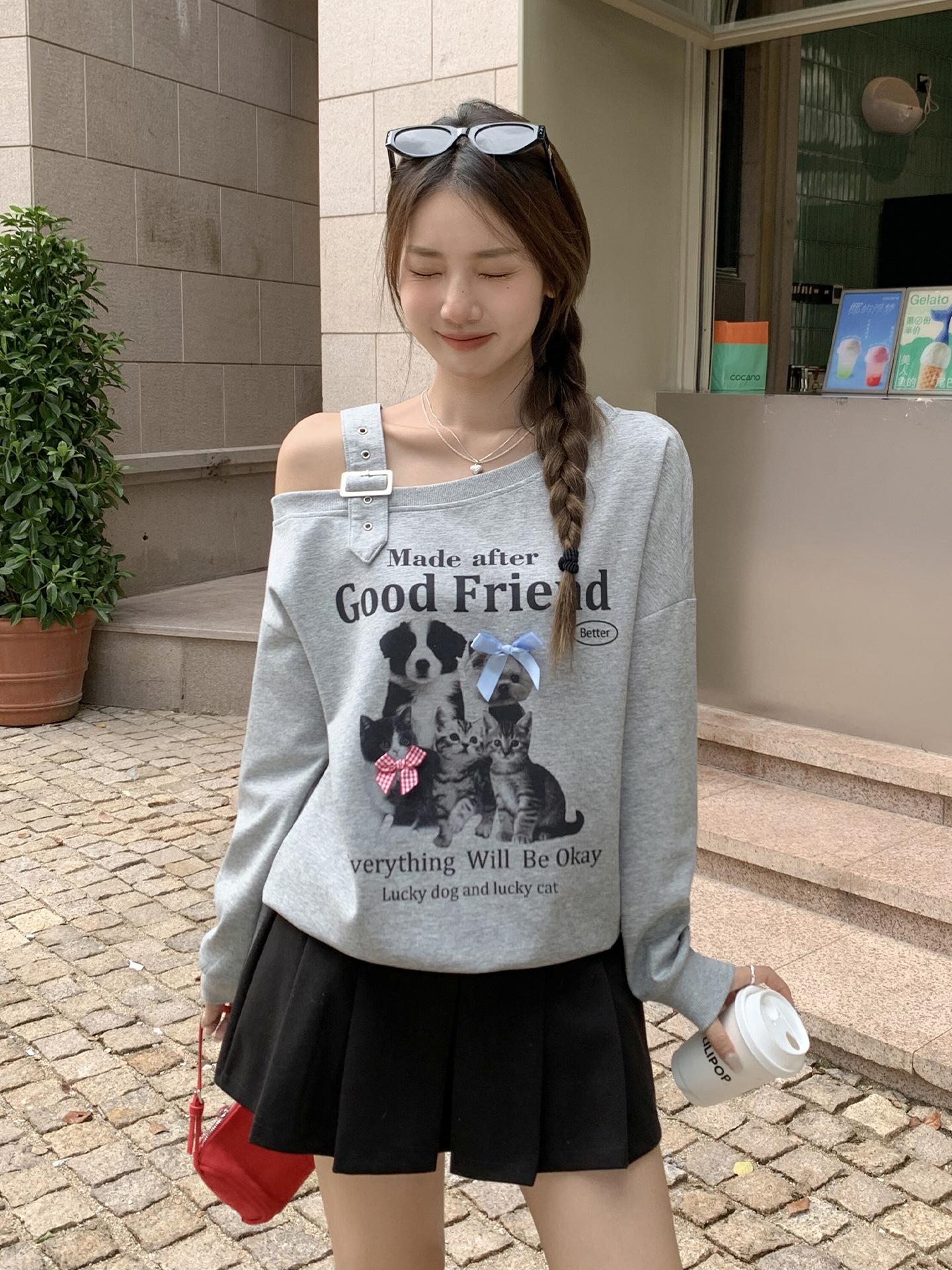 

Bow puppy print slanted shoulder off-the-shoulder long-sleeved sweater women s autumn bottoming shirt metal buckle top One size fits all серый