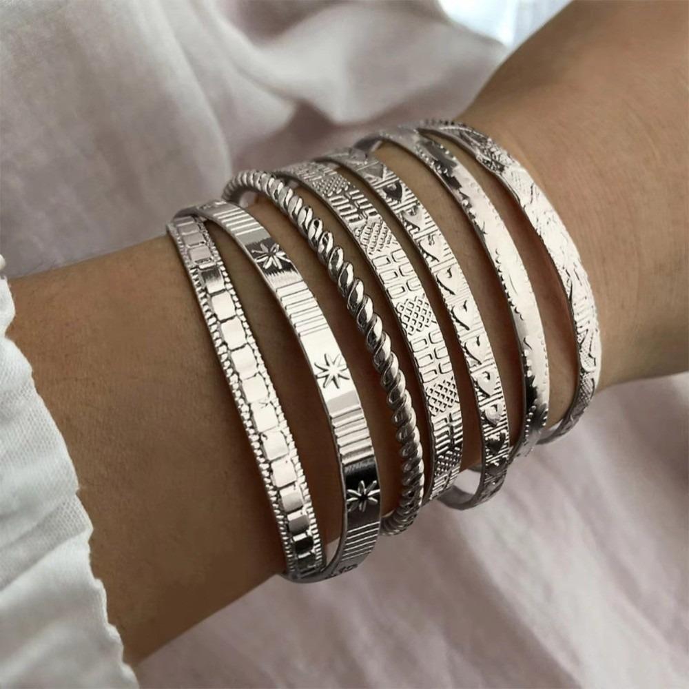 

7 Pcs Set Metal Women Bracelets Set Retro Open Bangle Bracelets Women s Jewelry Fashion Accessories срібний