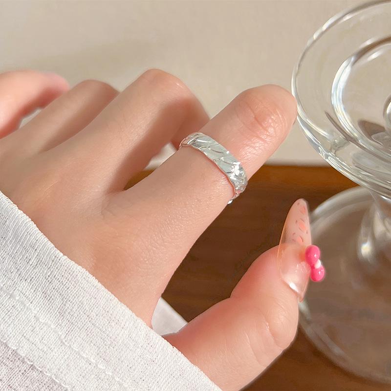 Sterling Silver Floral Ring for Women - High-End Open Joint Design for Autumn/Winter