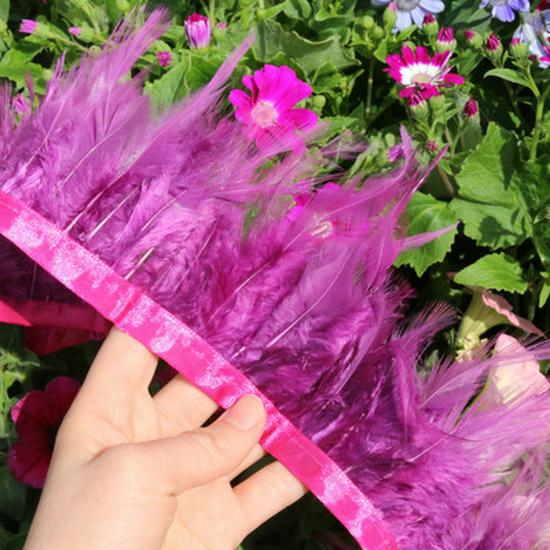 Bílé peříčkové látkové proužky pro DIY řemesla, dekoraci svatebních šatů a sukní